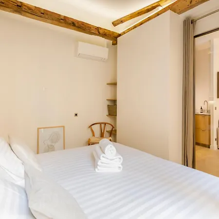 Un Architecte En Voyage Párizs