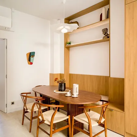 Un Architecte En Voyage * Párizs